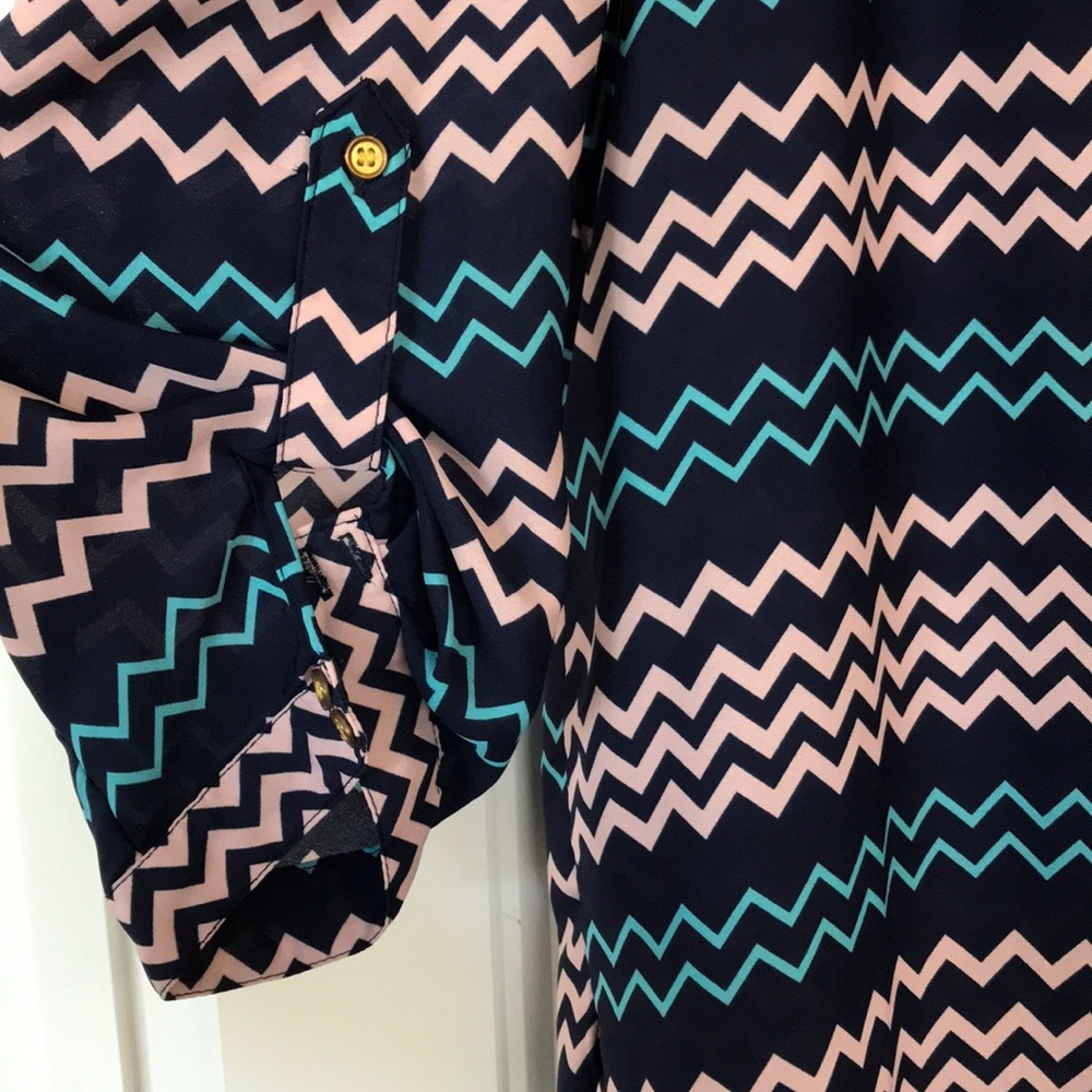 Plus blouse - Picture 3 of 3
